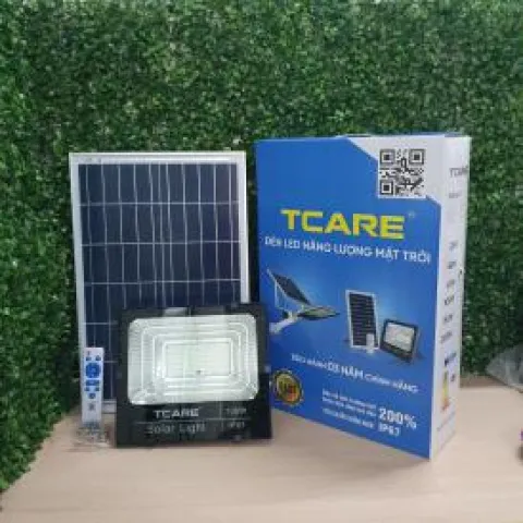 Đèn Led Năng lượng mặt trời Tcare 100W Bảo hành 03 Năm