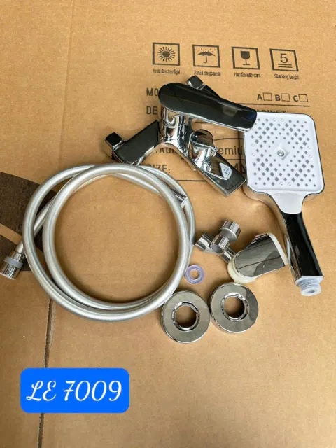 	Bộ sen đơn nóng lạnh  củ đồng LE7009