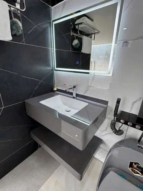 Bàn đá 2 tầng bo viềm màu xám TVB 18 size 80*50
