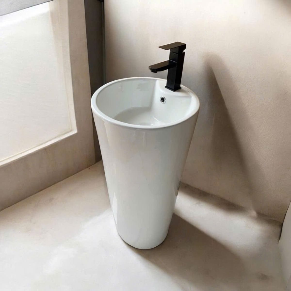 Chậu rửa mặt lavabo, chậu hình trụ đúc liền khối  LE311